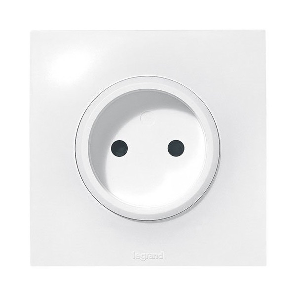 LEGRAND - Neptune prise 2P  16a
