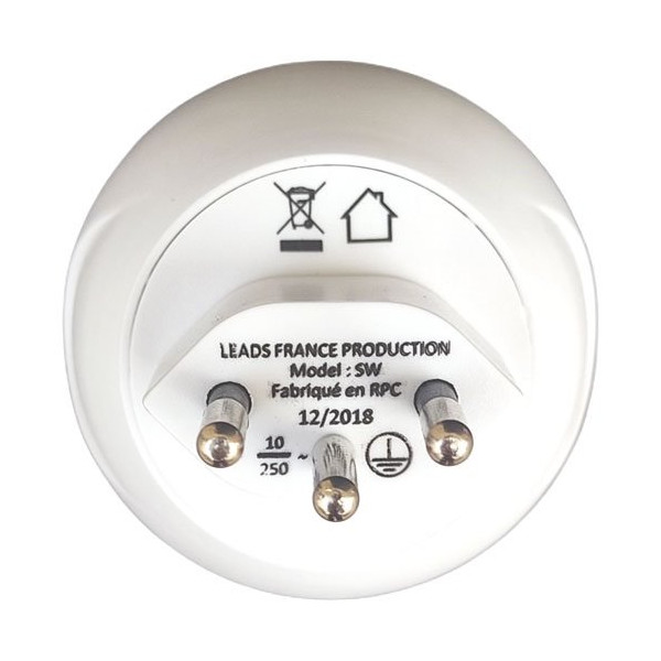 LTE DESIGN - Adaptateur france vers suisse