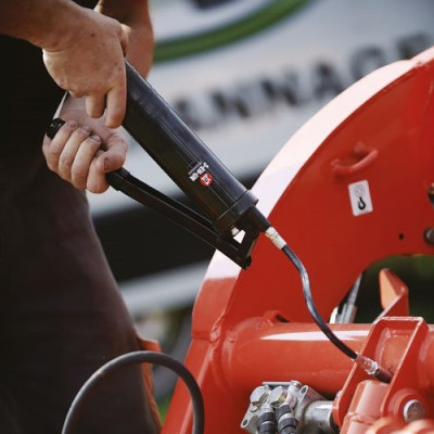 POMPE A GRAISSE 3 EN 1 (Vendu par 1)