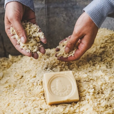 SAVON MARSEILLE COPEAUX 750G LA CORVET (Vendu par 1)