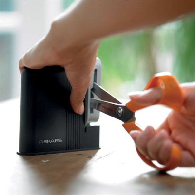 AIGUISEUR A CISEAUX 9600D