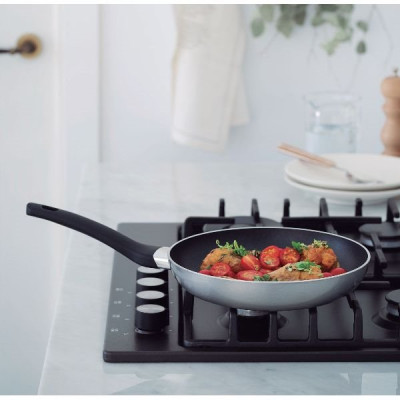 POELE 24 CM VITE ALUMINIUM INDUCTION