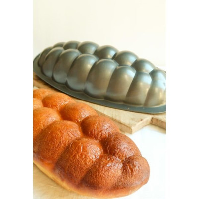 MOULE A BRIOCHE TRESSEE 28X28X18CM