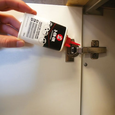 HUILE VASELINE 3EN1 BURETTE 100ML (Vendu par 1)