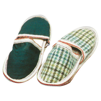 PAIRE DE CHAUSSONS FEMME (Vendu par 1)