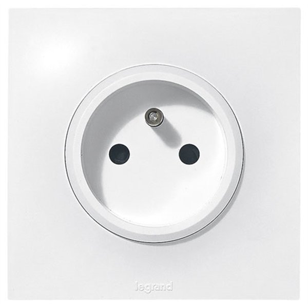 LEGRAND - Neptune prise 2P+T 16A s/film